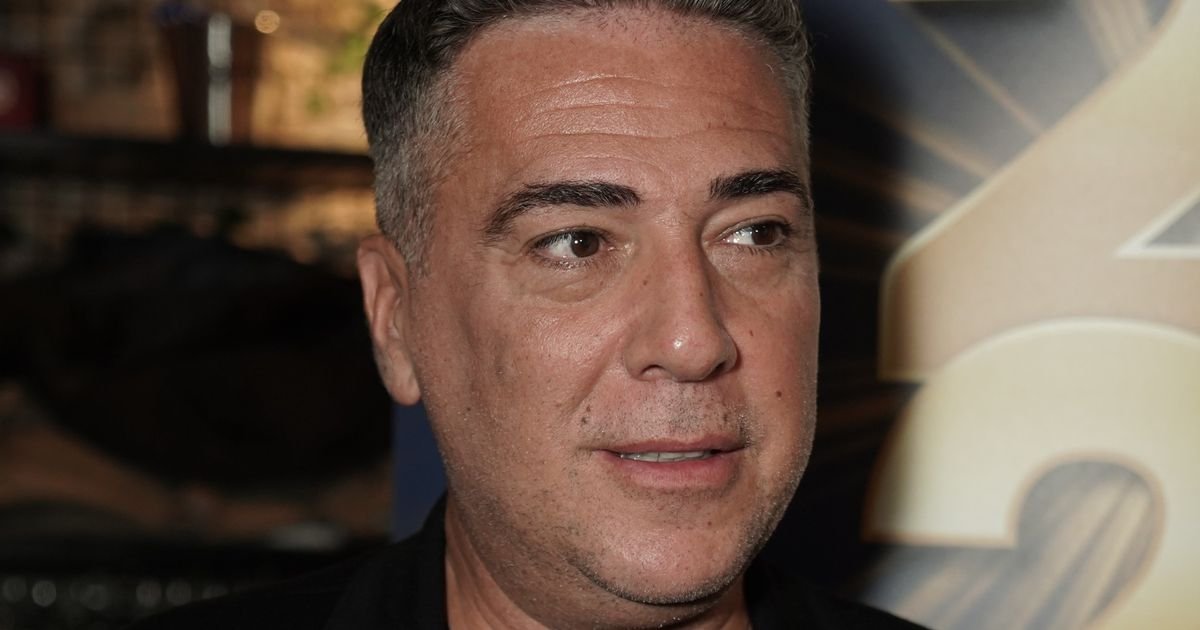 "Tata, nikad nas ne vodiš..." Željko Joksimović otkrio šta su mu ćerke zamerile: "Baš mi je bilo žao"