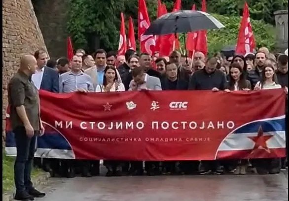 Pokisli Ivica Dačić nervozno čeka na red: Neobične scene na Kalemegdanu, socijalisti oči u oči sa ZLF VIDEO