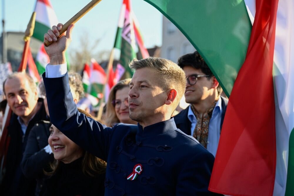 Peter Mađar položio zakletvu, MAĐARSKA IMA NOVOG PREMIJERA! Stavljena tačka na 16-godišnju vladavinu Viktora Orbana