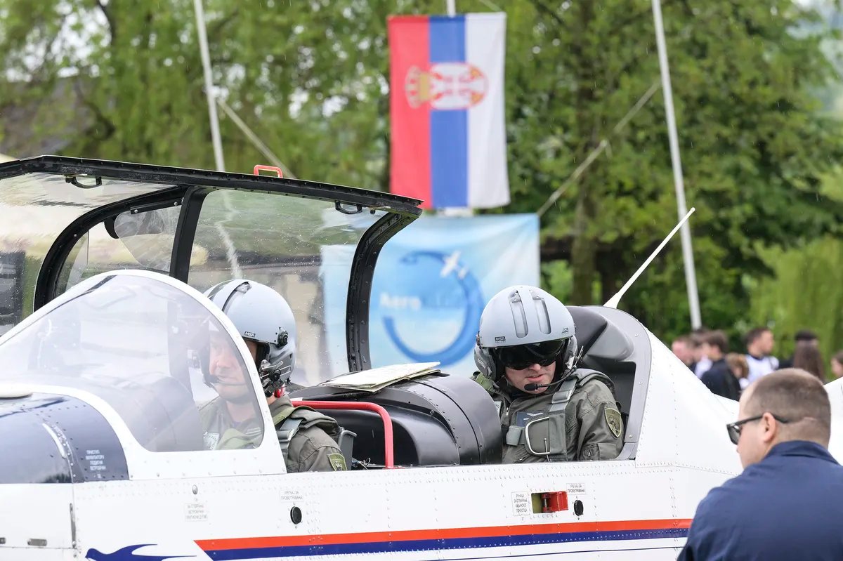 Održan memorijalni avio-skup u čast heroja pilota Milenka Pavlovića