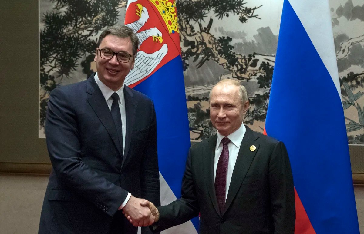 Do juče "prkosio" Evropi i išao mu na noge, danas "zbog obaveza" šalje pismo: Da li je NIS bio poslednji i neoprostivi greh Vučića prema Putinu