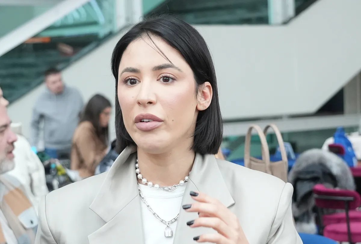 Ko je Dunja Jovanić, influenserka koja je razbesnela studente upadom na fakultet