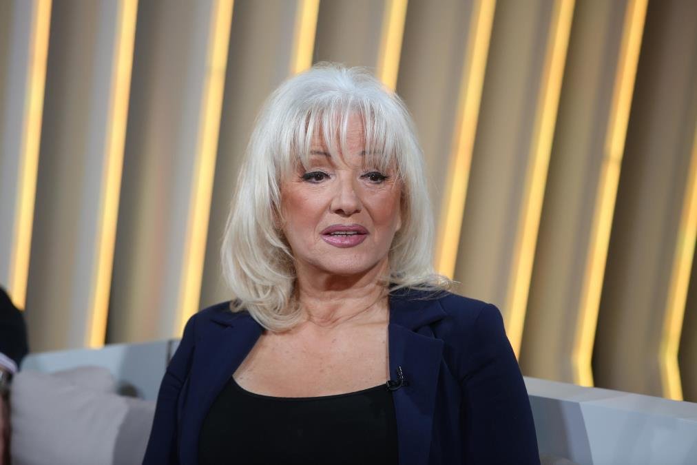 "ČUVALI SMO KRAVE ZAJEDNO" Komšije iz rodnog mesta Vere Matović bez dlake na jeziku o prošlosti pevačice: Bože me sačuvaj...