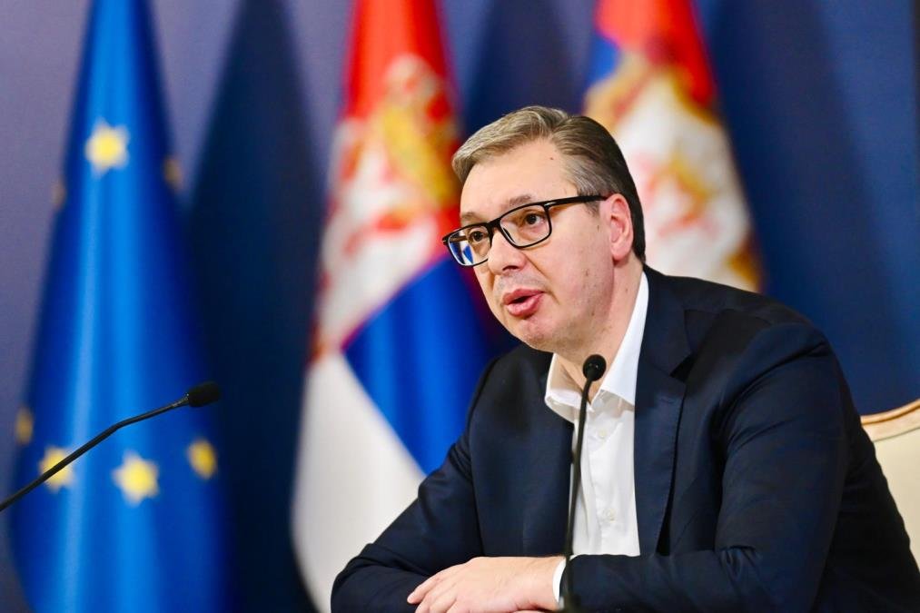 "VIDEĆETE KOLIKO JE SRBIJA BILA USPEŠNA KADA BLOKADERI JEDNOG DANA BUDU ZAVLADALI" Vučić poručio: Teško je izgraditi, a lako razgraditi