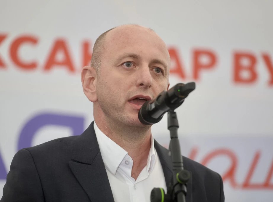 KNEŽEVIĆ: Tražimo povlačenje odluke o crnogorskom priznanju tzv. Kosova