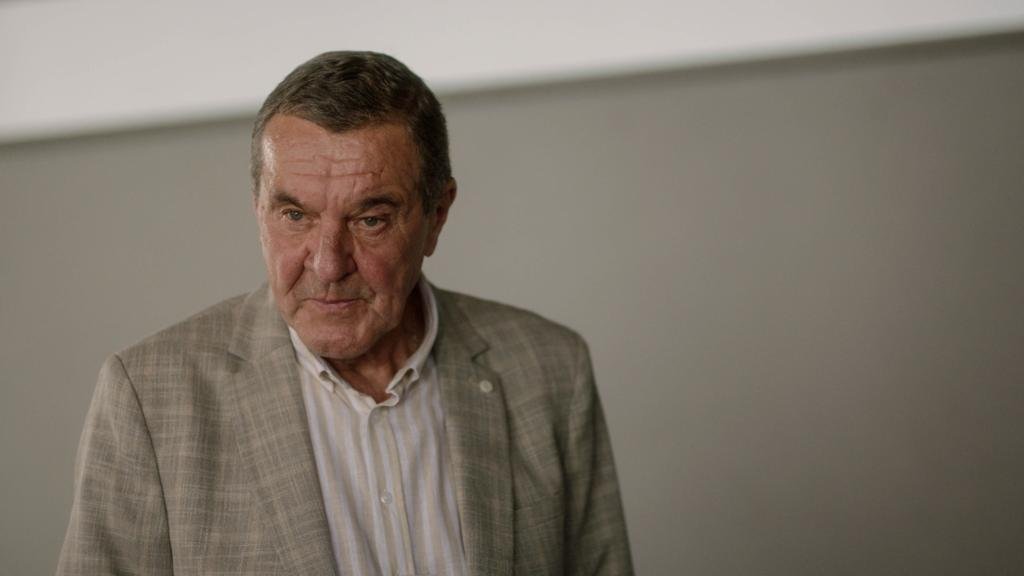 Ovaj frajer je sin Mikija Krstovića: Ivan je veoma uspešan, a ova glumica mu je osvojila srce