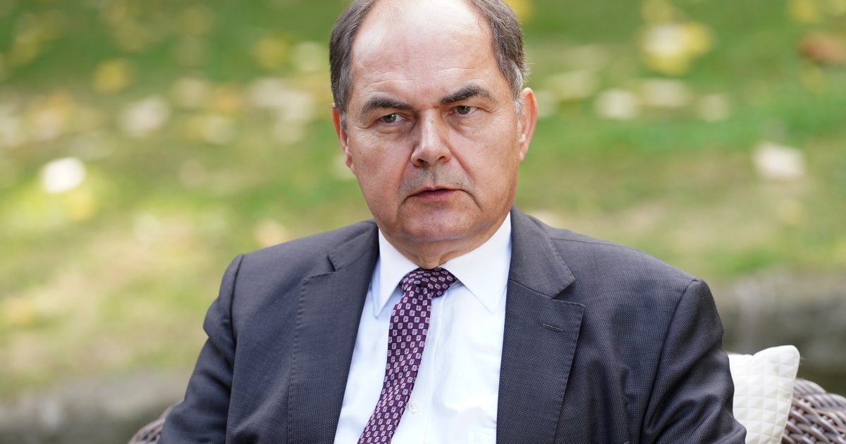 Mediji: Kristijan Šmit uskoro podnosi ostavku