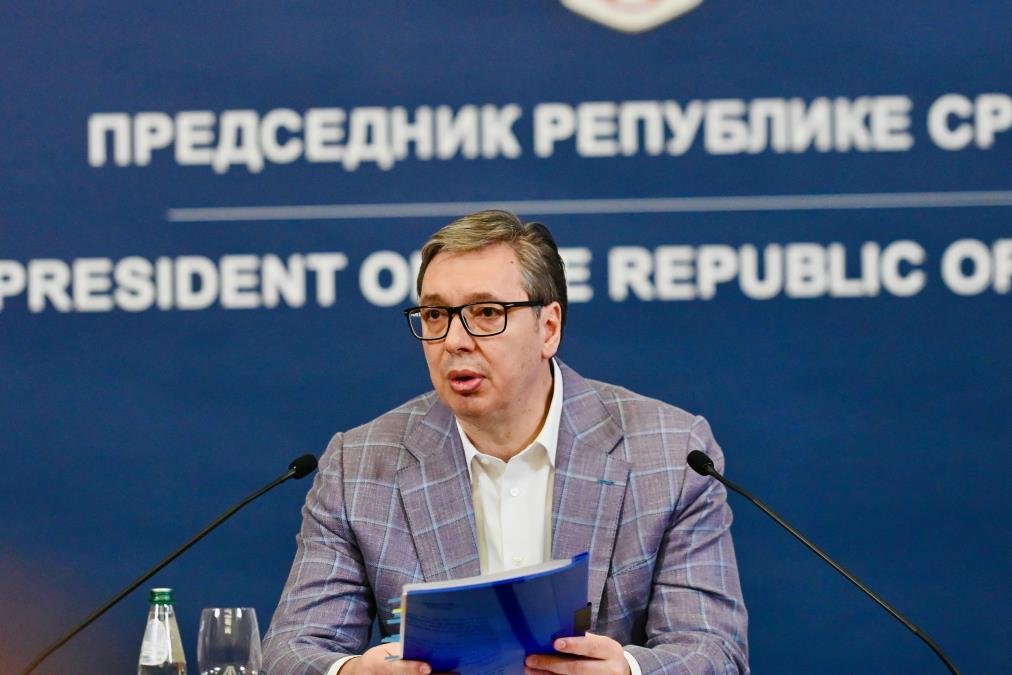 "NASTAVLJAMO DA GRADIMO, ULAŽEMO I POVEZUJEMO LJUDE I KRAJEVE SRBIJE" Vučić: U vremenu velikih globalnih izazova, za Srbiju je najvažnije da sačuva stabilnost