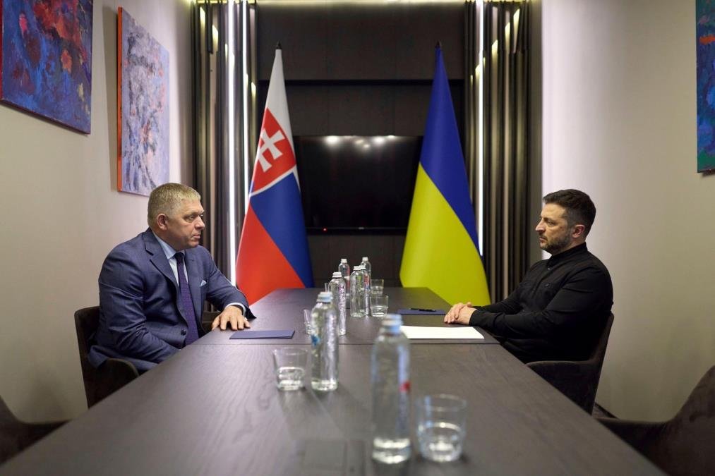 "SPREMAN ZA PUTINA, U BILO KOJEM FORMATU": Premijer zemlje EU kaže da bi Zelenski trebalo da pozove ruskog lidera telefonom!