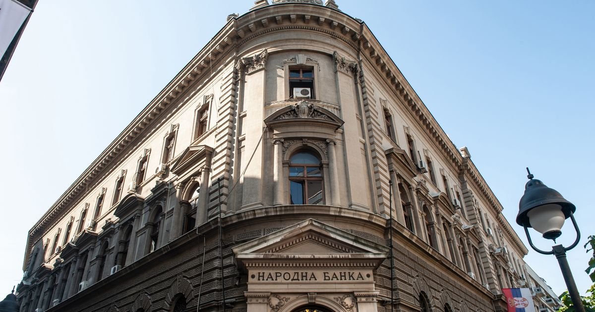 Srednji kurs dinara za evro u ponedeljak 117,3800 dinara