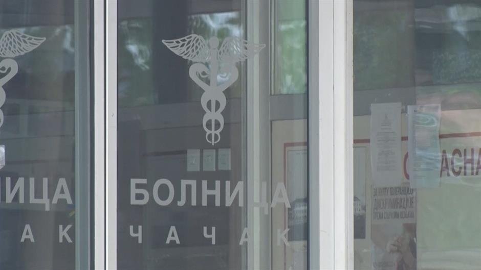 Otac muškarca preminulog u čačanskoj bolnici: Ni tri meseca kasnije porodica nije dobila zvanične izveštaje institucija niti obdukcioni nalaz