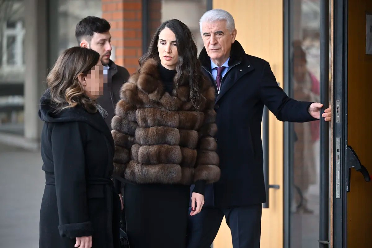 Nastavlja se suđenje roditeljima ubice iz "Ribnikara": Miljana Kecmanović stigla u Palatu pravde