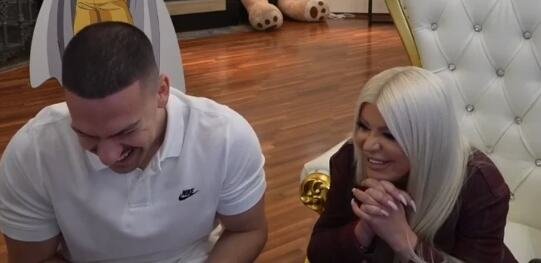 DARA BUBMARA OTKRILA SVE O SPORNOM SNIMKU: Nastao pre čak 8 godina, a evo šta je rekla o dečku iz glasovne poruke