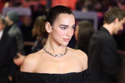 Dua Lipa tuži Samsung: Skandal od 15 miliona dolara zbog navodne zloupotrebe imidža!