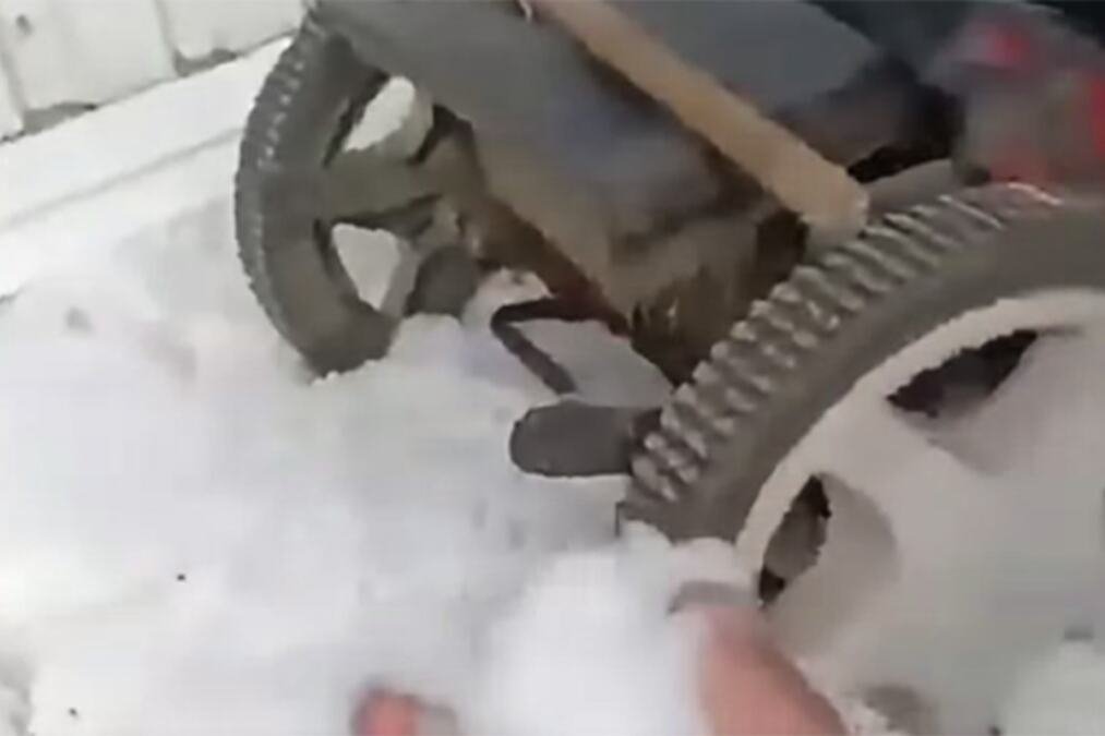 VELIKO NEVREME U OKOLINI GRADAČCA: Ispaljeno 70 protivgradnih raketa, džabe! Zabelelo se ko usred zime (VIDEO, FOTO)