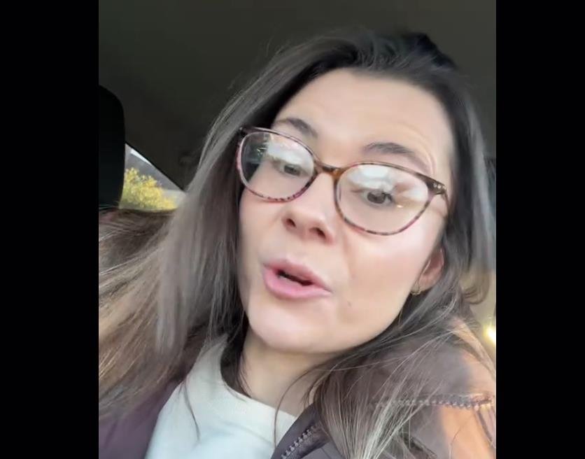 "Zaradila sam 7 miliona dinara ove godine, ali se stidim svog posla": Helena ne prodaje telo, niti eksplicitne fotografije, ali ovo da!