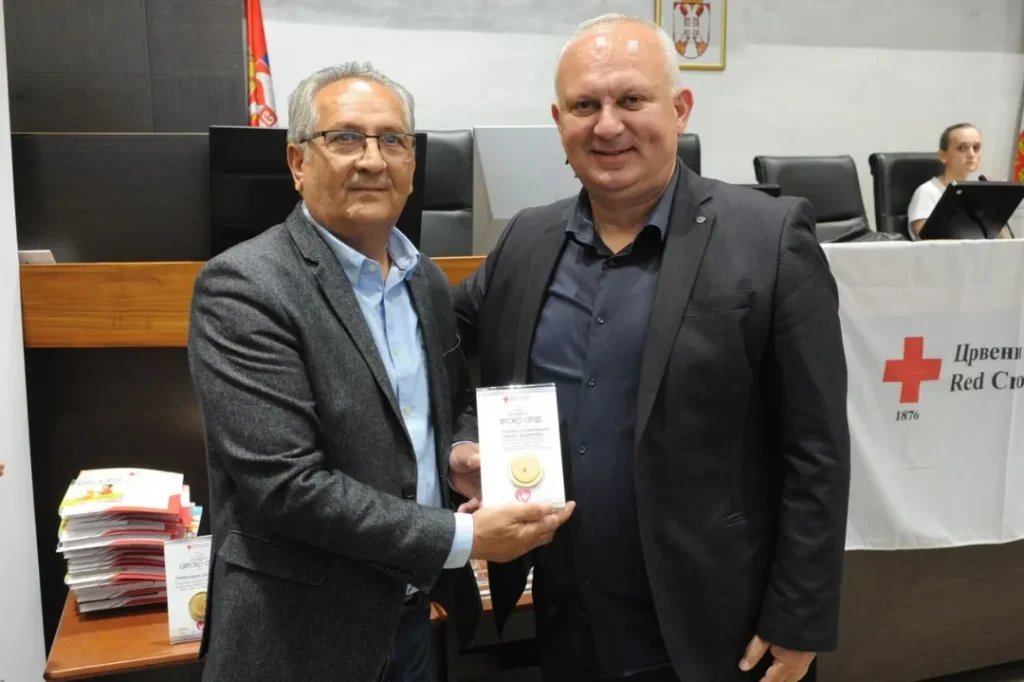 Plaketa „Široko srce“ Vatrogasno-spasilačkom bataljonu iz Kraljeva