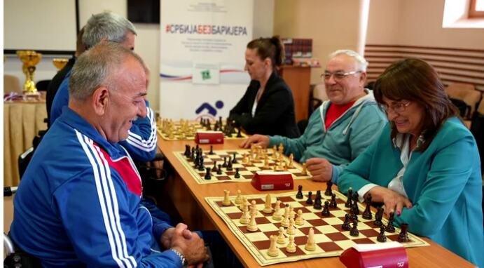 ŠAH SPOJIO MLADE I OSOBE SA INVALIDITETOM IZ CELE SRBIJE: Paraćin šampion inkluzivnog  kampa na Zlatiboru