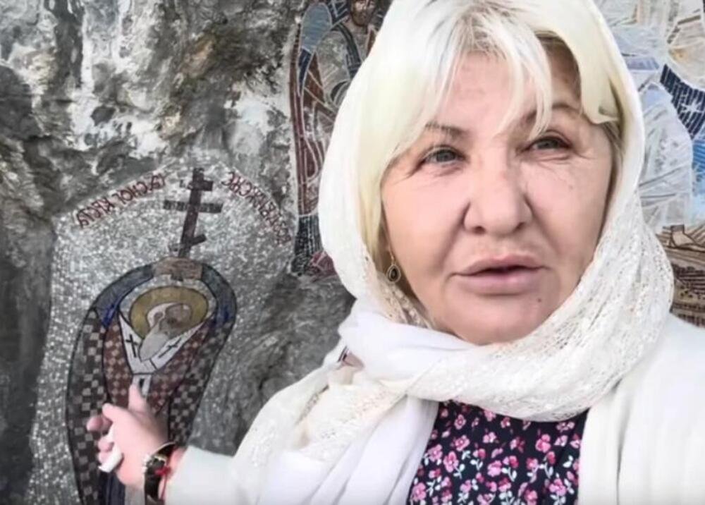 LUNA IZ KRUŠEVCA JE 25 GODINA POKUŠAVALA DA ODE NA OSTROG: Kad je konačno uspela, monah je uhvatio za ruku i ...