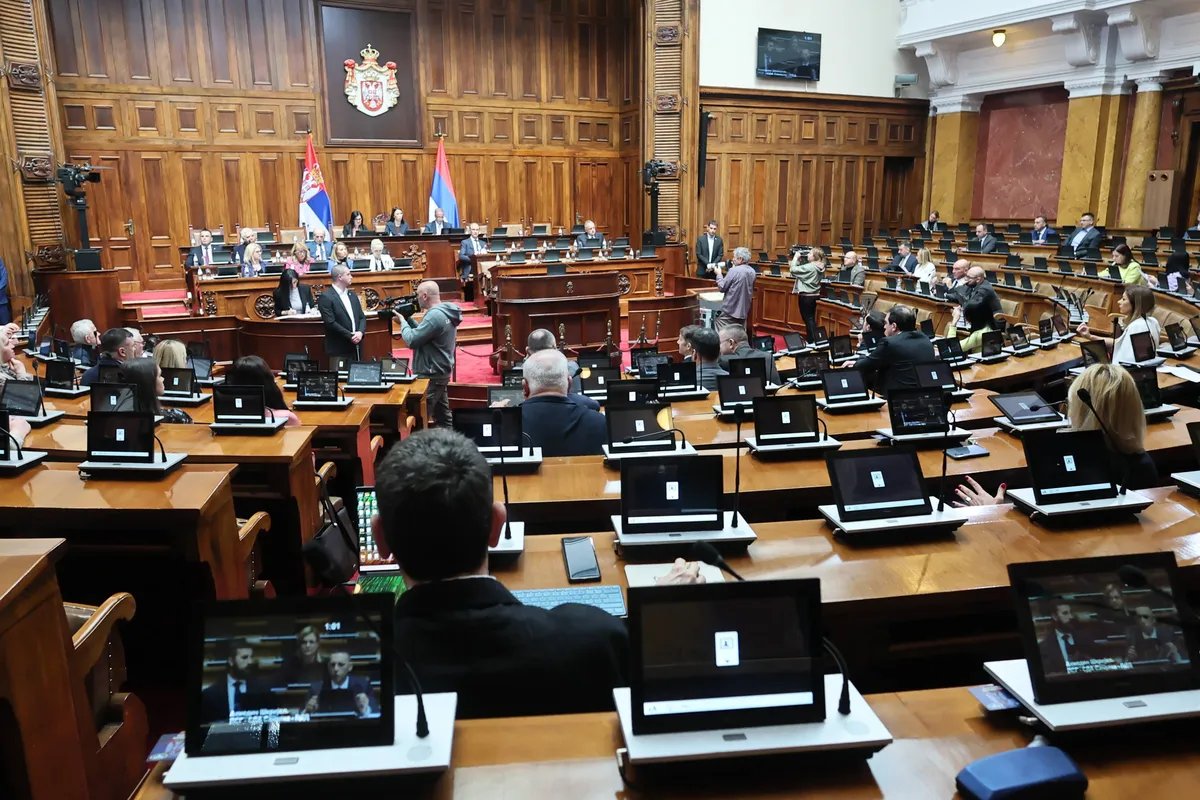 Poslanici danas raspravljaju o predlozima izmena i dopuna izbornih zakona