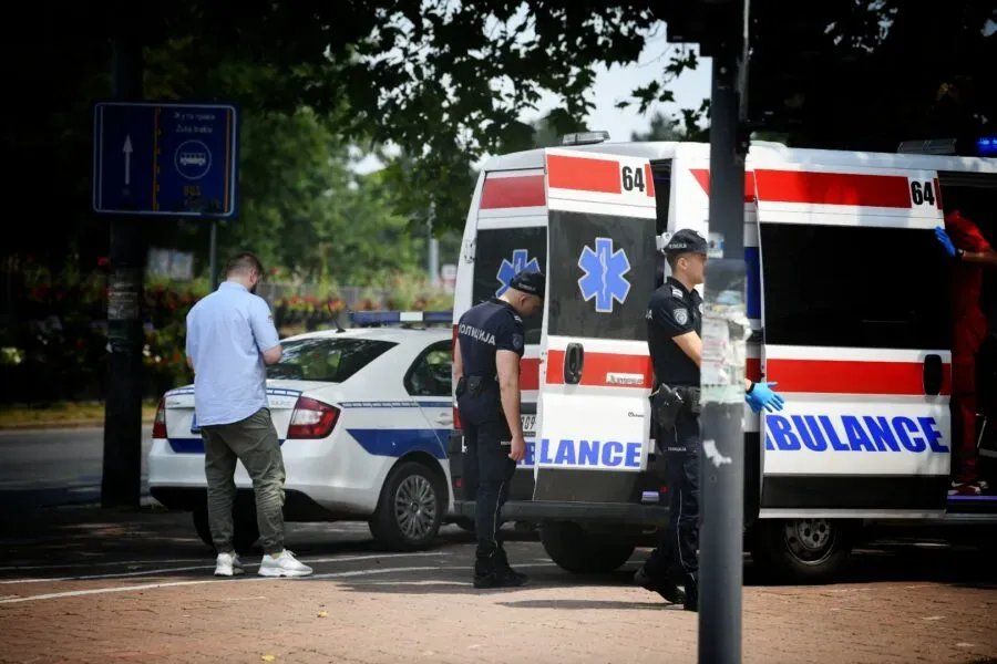 Telo muškarca pronađeno u stanu na Banovom brdu, mediji pišu da je u pitanju ubistvo