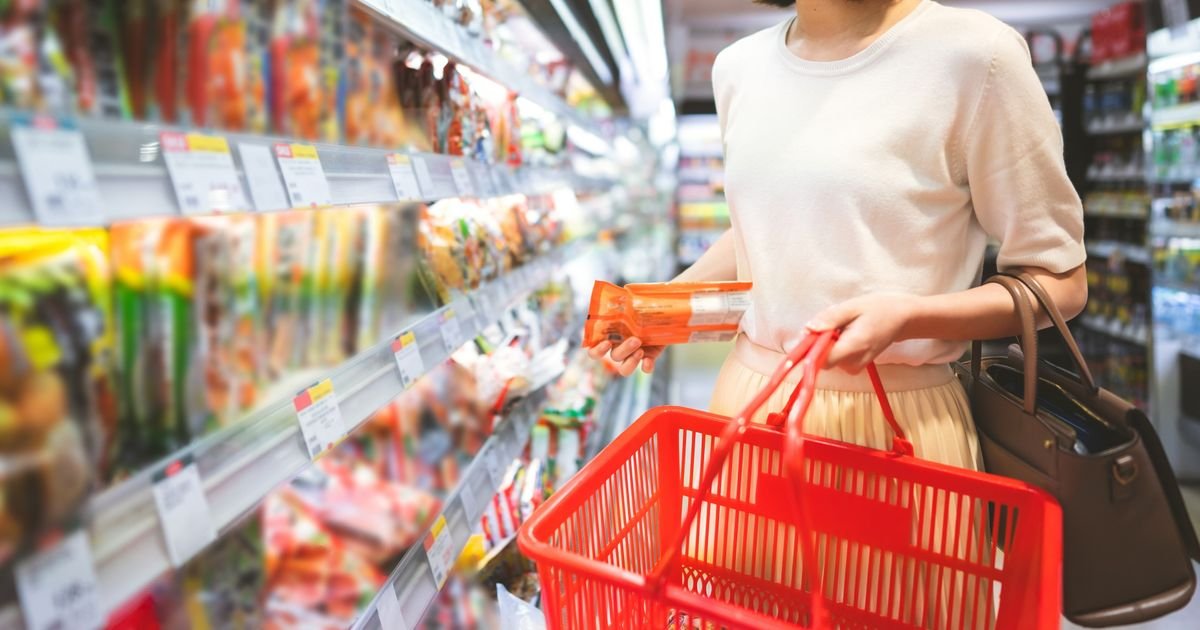 Prodavci zbudnjeni! Čips više ne izgleda isto ovde - evo šta se krije iza sivih pakovanja