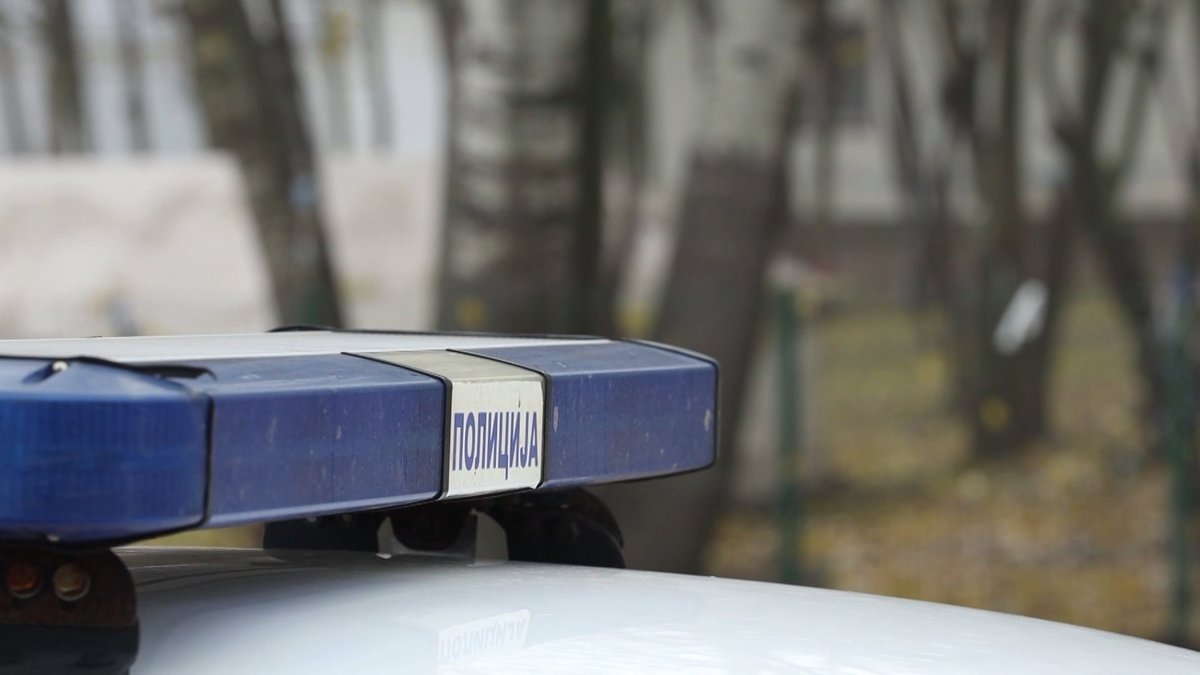 Na području Pećinaca zaplenjeno skoro sedam kilograma droge, krivične prijave protiv dvojice mladića