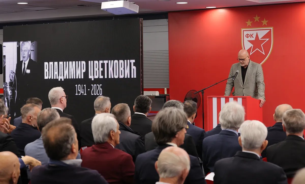 "Bio je gospodin i u vremenima koja nisu bila gospodska": Emotivni oproštaji od Cvetkovića na "Marakani", ispraćen uz pesmu "Đurđevdan"