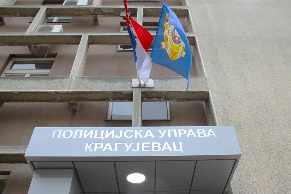 Uhapšen Kragujevčanin kod koga je u stanu nađeno više od 2,5 kilograma marihuane