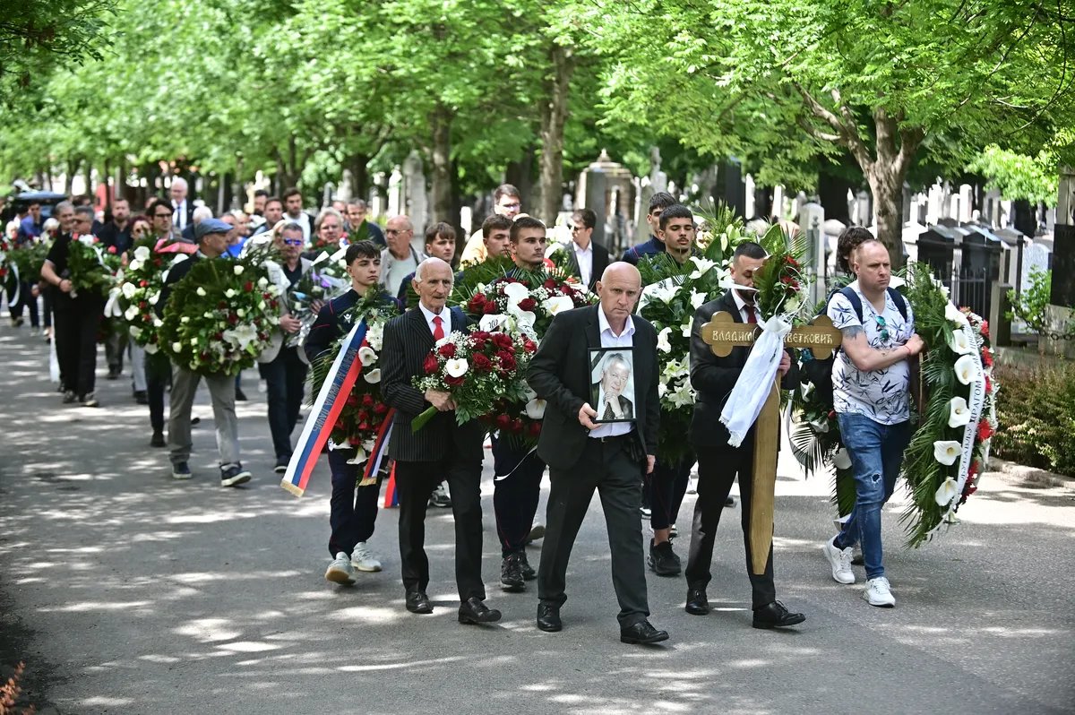 FOTO Sahranjen Vladimir Cvetković, poslednje zbogom rekli i brojni velikani