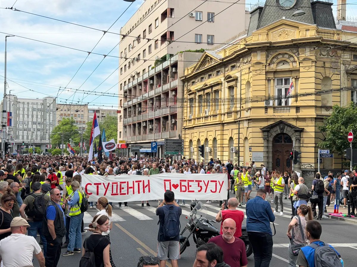 Studenti su izvan “prljave politike”: Da li akademci svojom pobedom na izborima mogu da ujedine podeljeno srpsko društvo