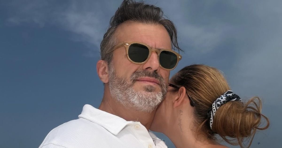 Slavlje u domu Trifunovića, Sergej se obratio Isidori: "Čestitam nam, voli te tvoj suprug"