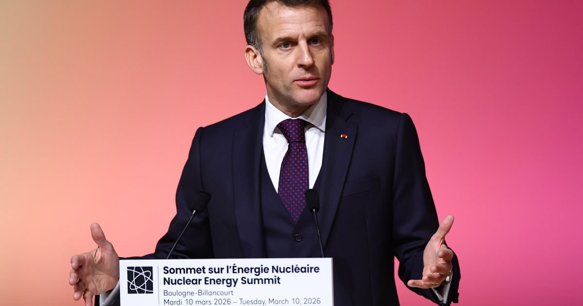 Makron vikao na publiku na Univerzitetu u Najrobiju: Evo šta se nije dopalo francuskom predsedniku