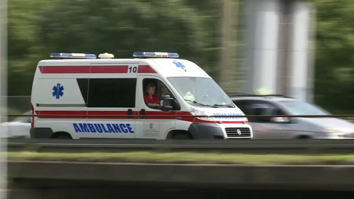 Na pešačkom prelazu na Banovom brdu automobil udario majku i dete