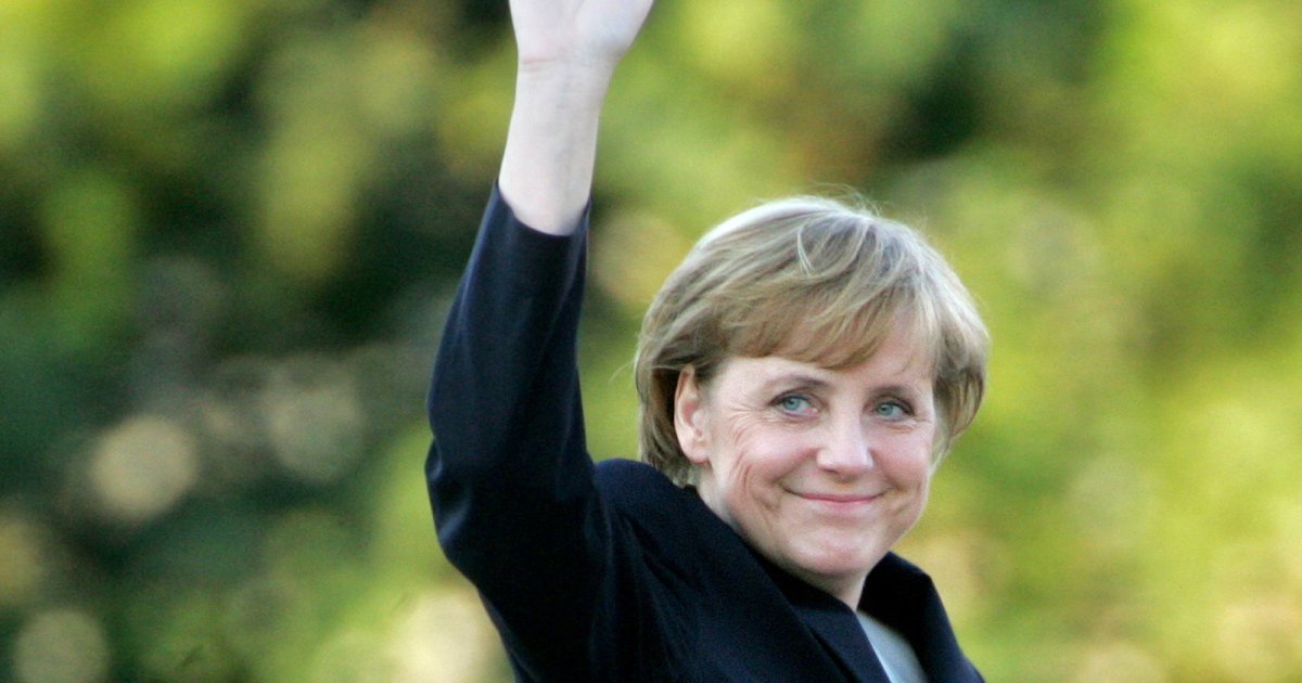 ANGELA MERKEL SE VRAĆA NA VELIKA VRATA? Evropa ima malo opcija, a ona deluje kao najbolja