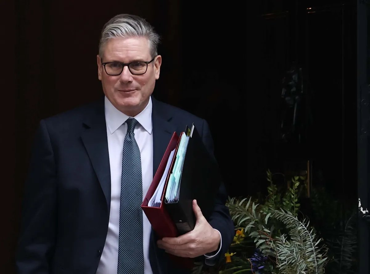 Haos posle debakla na izborima: Starmer pod ogromnim pritiskom iz svoje partije, traže njegovu ostavku