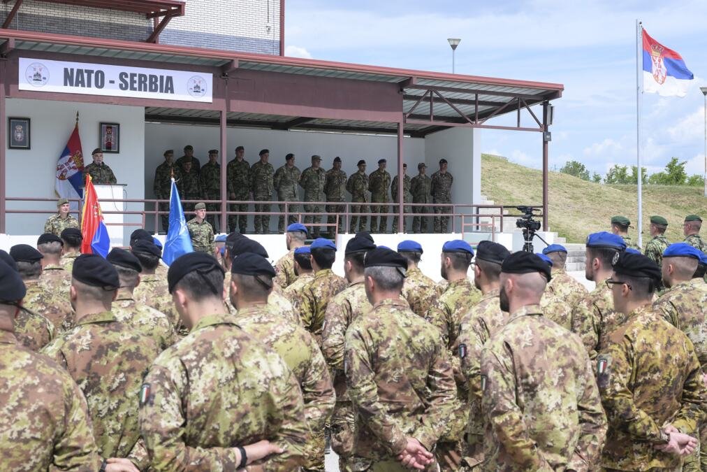 Prva zajednička vojna vežba Srbije i NATO-a kod Bujanovca: Učestvuje oko 600 vojnika, uvežbavaju se operacije podrške miru (FOTO)