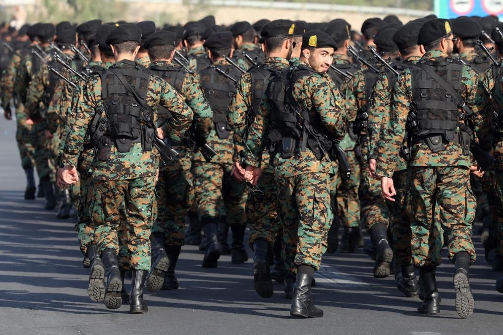 UHAPŠENA ČETIRI PRIPADNIKA IRANSKE REVOLUCIONARNE GARDE! Grupa pokušala da uđe na teritoriju OVE države, usledio ŽESTOK OBRAČUN, ima ranjenih