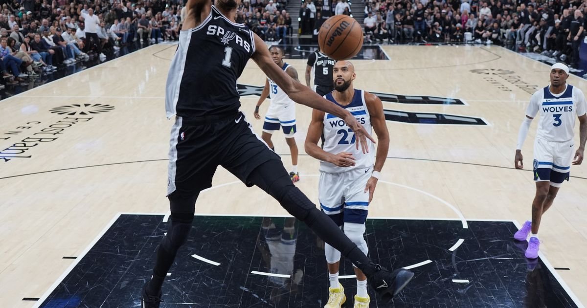 Moćni Vembi srušio Minesotu i ispisao NBA istoriju, San Antonio na korak od finala Zapada