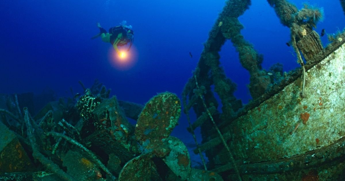 Robot zaronio 2.400 metara do misteriozne olupine u Sredozemnom moru: Ono što je pronašao ostavlja bez reči