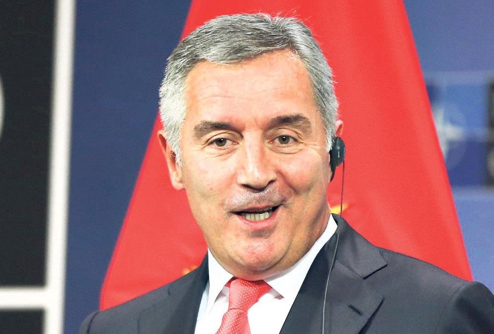 MILO ĐUKANOVIĆ I NJEGOVA SESTRA BIĆE SASLUŠANI ZBOG MITA?! Slučaj sporne privatizacije crnogorskog "Telekoma" ipak nije zastareo