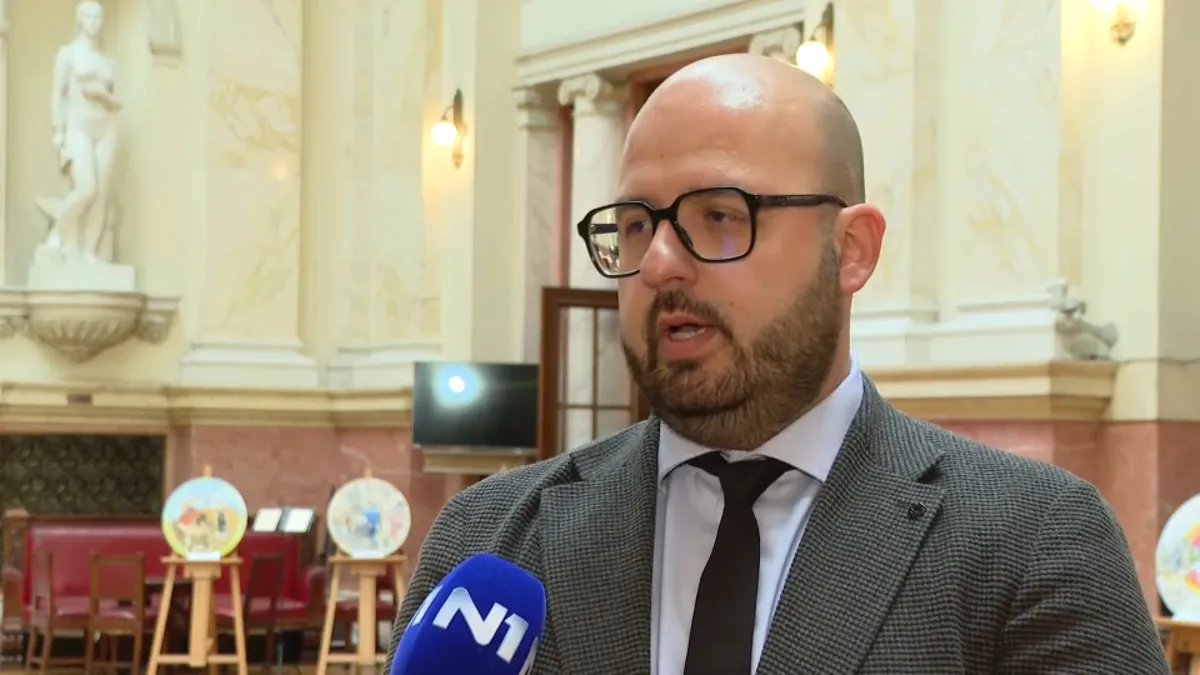 Janjić: Na sajt ministarstva okačeni novi predlozi Mrdićevih zakona, koji su još gori nego što su bili