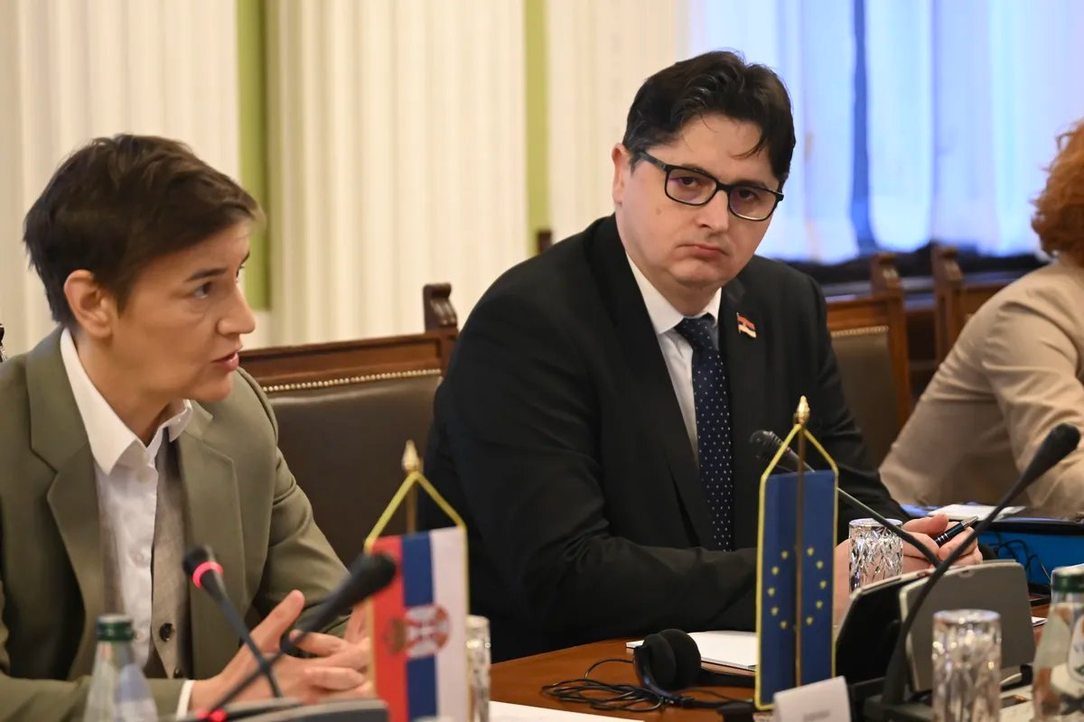 "Na sajt ministarstva okačeni novi predlozi Mrdićevih zakona, koji su još gori nego što su bili"