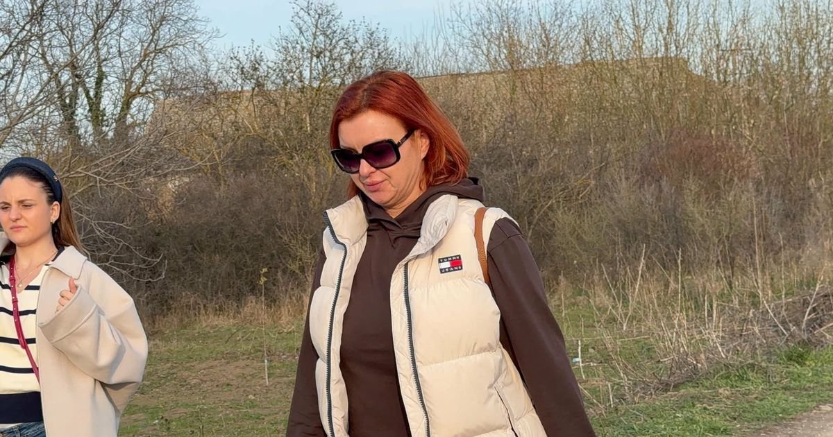 "Niste me ni hranili ni pojili" Pevačica se oglasila pa poslala snažnu poruku: Juče se suočila sa Bekutom