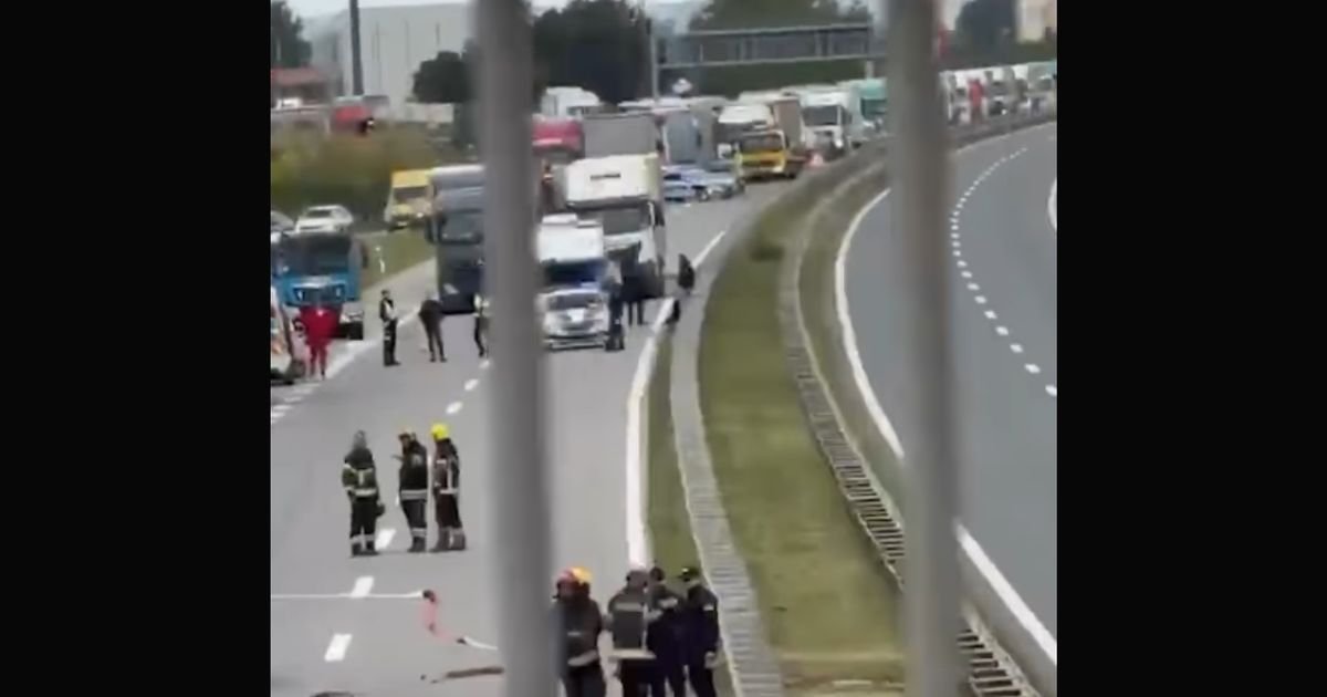 Nikako ne idite ovom rutom u Srbiji! Potpuna blokada saobraćaja nakon teške saobraćajke: SVE STOJI