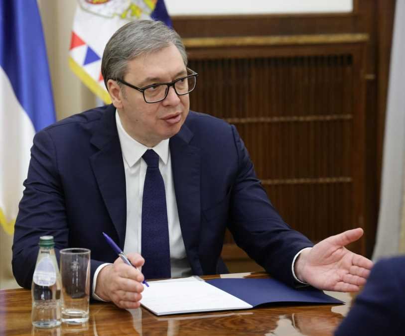 VUČIĆ SUTRA SA MENDONI: Predsednik Srbije u 9 sati sa ministarkom kulture Grčke