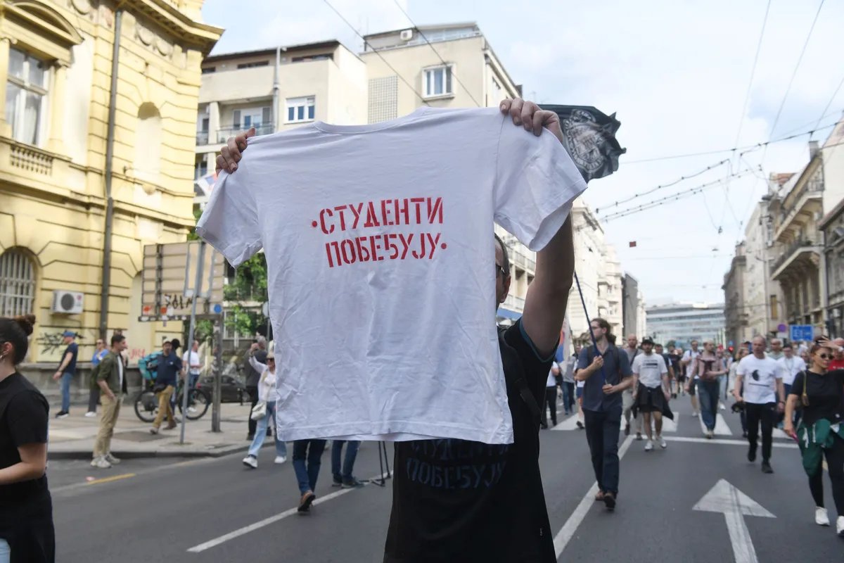 Poziv građanima Niša da u petak dođu da im na odeći napišu "Studenti pobeđuju"