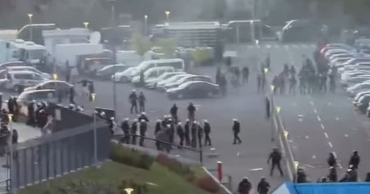 Pojavio se snimak haosa ispred stadiona u Loznici, Delije u sukobu sa policijom pred finale Kupa Srbije