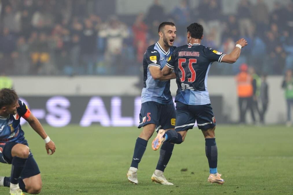 ŠTA SE OVO DEŠAVA U LOZNICI? Vojvodina gazi Zvezdu - ovako su Novosađani duplirali prednost!