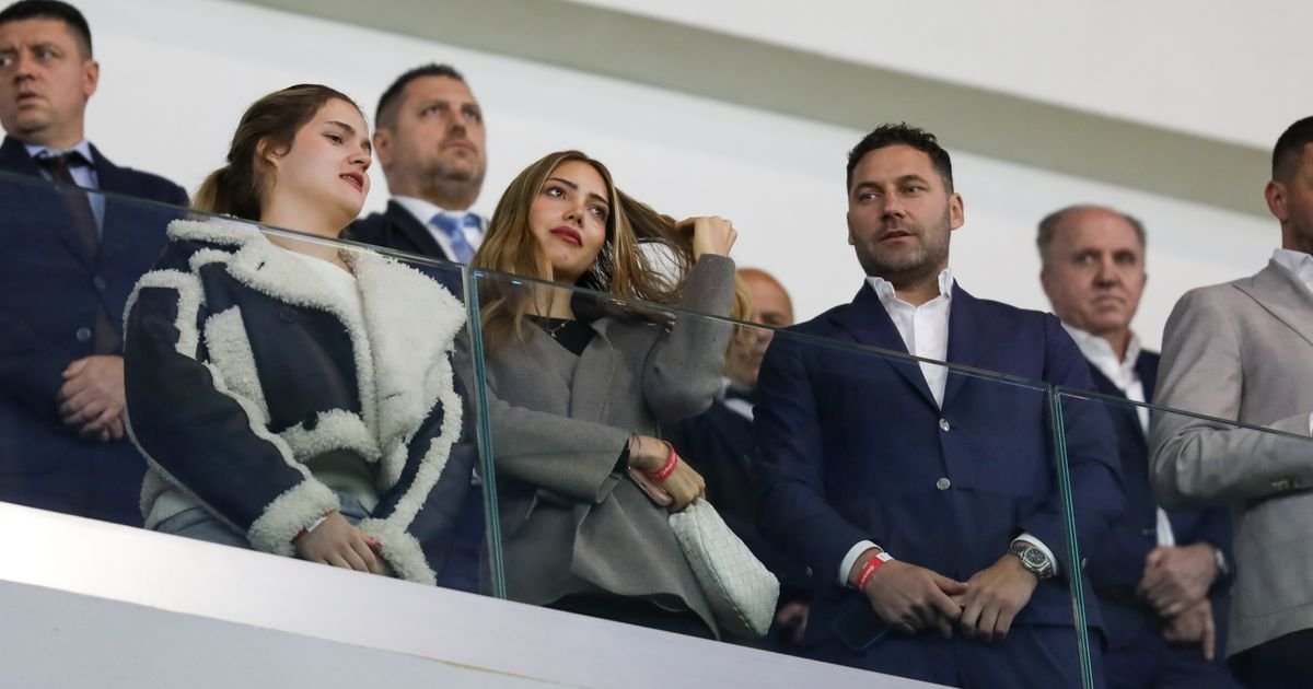 Atina i Nika ukrale šou! Duško Tošić pratio finale kupa Srbije sa naslednicama - sve oči bile uprte u njih